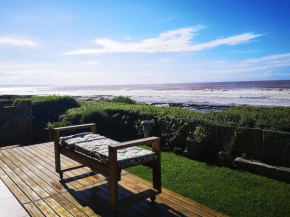 Whalecome - Witsand Beachfront House